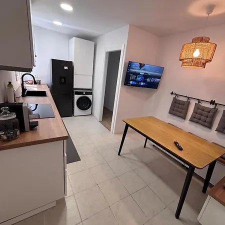 Apartman Renovated In The Heart Of *